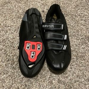 Gavin Mens Spinning Cleats Shoes